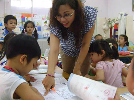 Vì sao Bộ GD-ĐT cấm dạy ngoại ngữ ở trường mầm non?